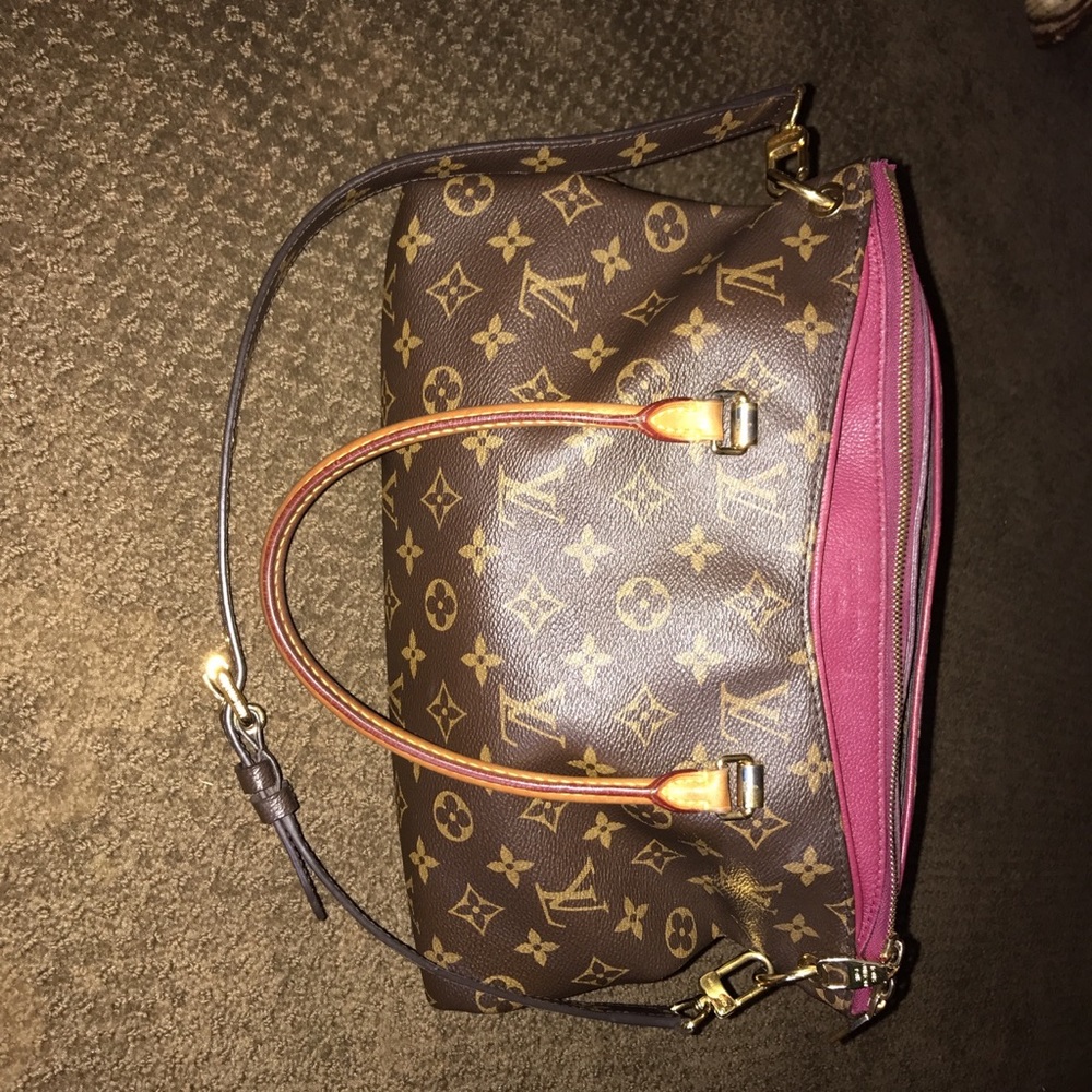 Louis Vuitton tote