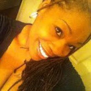 Meet your Posher, Nikia