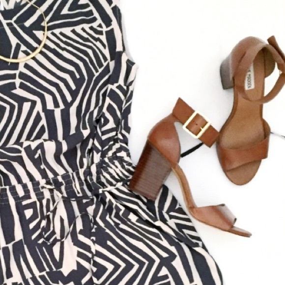 SOLD! Steve Madden Estoria Block Heel Sandals - Picture 3 of 7