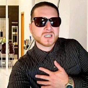 Meet your Posher, Damien