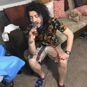 Meet your Posher, Luis