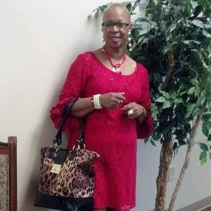 Meet your Posher, Teressa