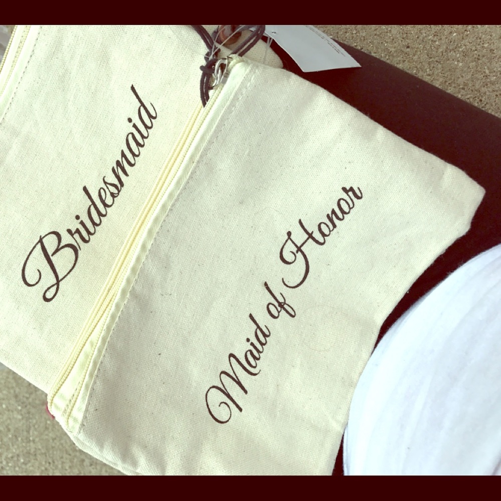 Burlap zip up pouches