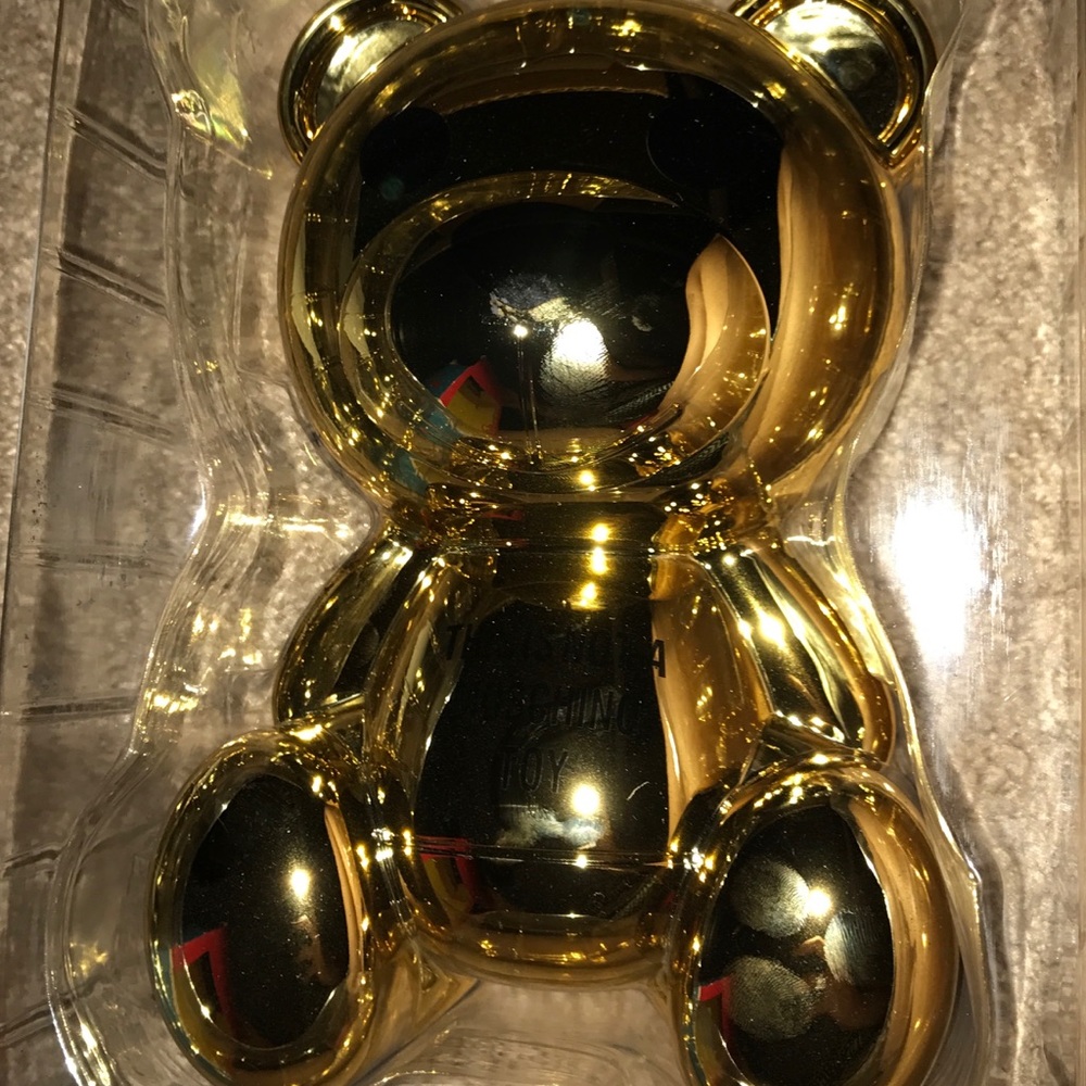 Moschino X Sephora eye shadow broken black shadow