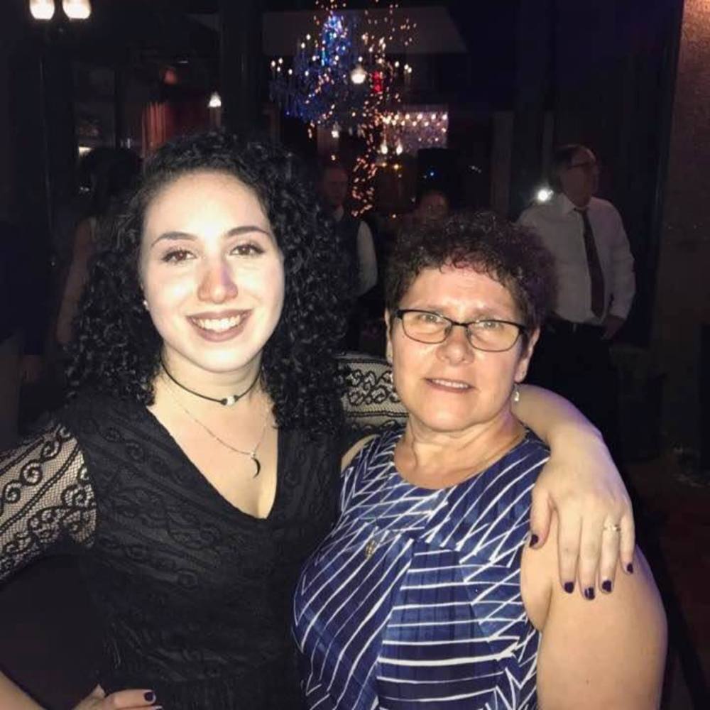 Meet your Posher, Alyson