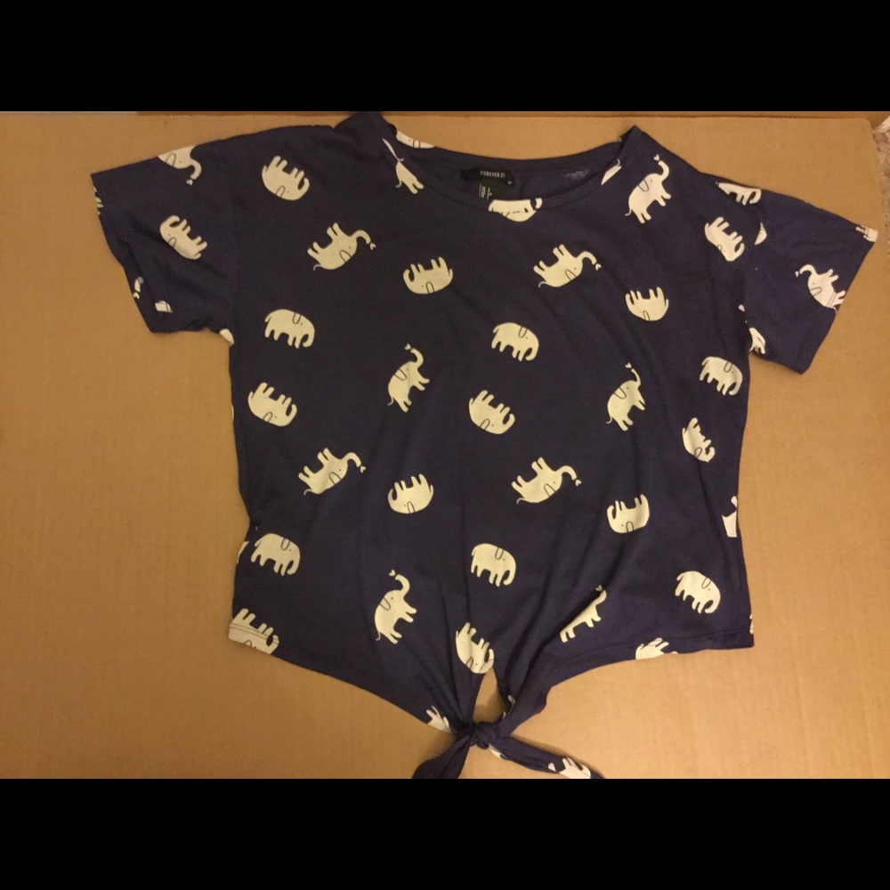 Front knot elephant top
