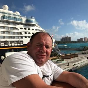 Meet your Posher, Zoltan