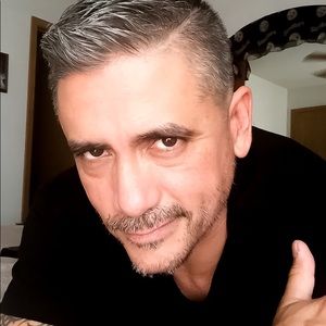 Meet your Posher Toni