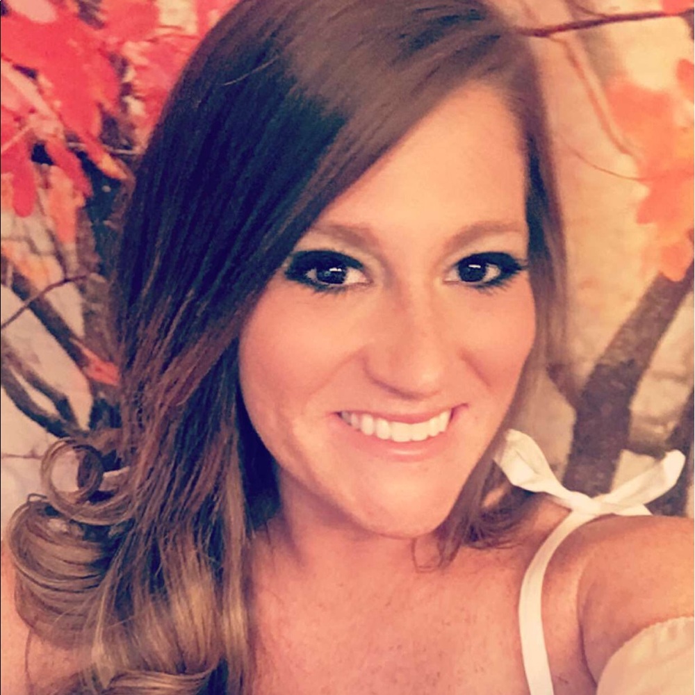 Meet your Posher, Melanie