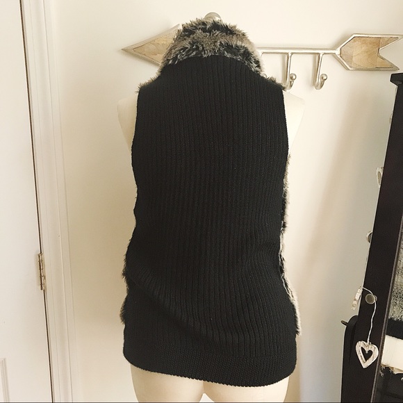 🍂Fur Vest🍂 - Picture 4 of 4