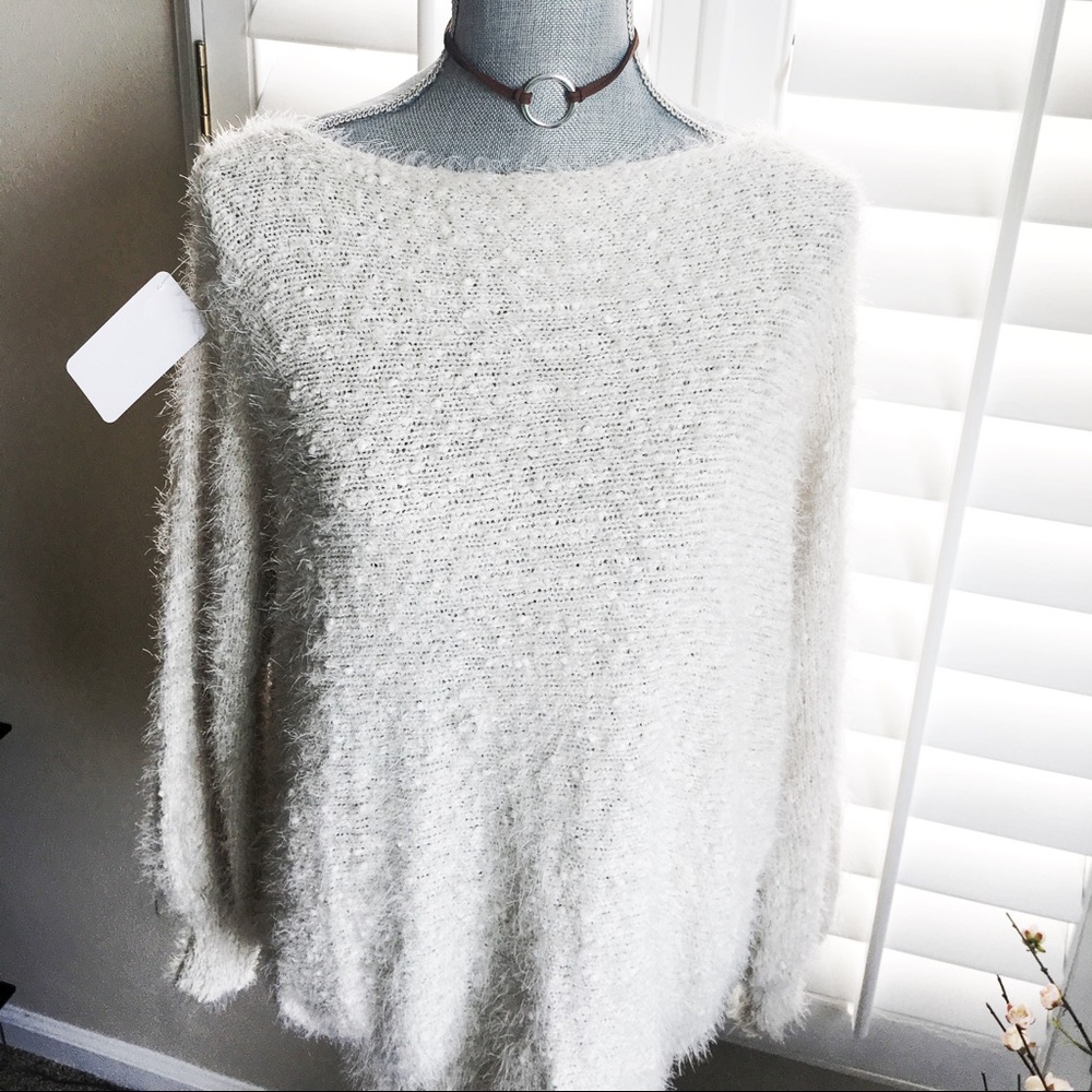 NWT Super Soft Textured Knit Sweater - Picture 3 of 4