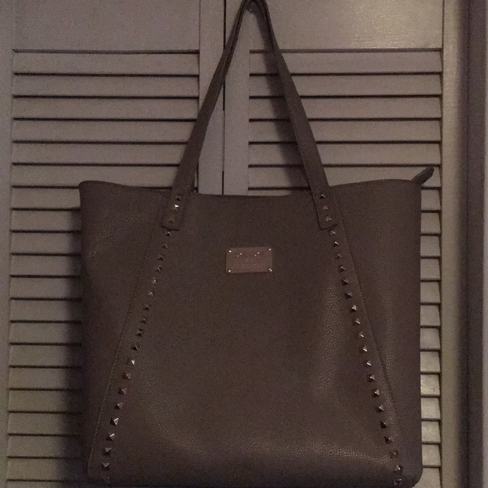 Bebe Tote bag
