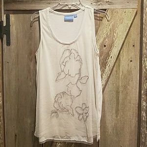 Vera Wang tank top