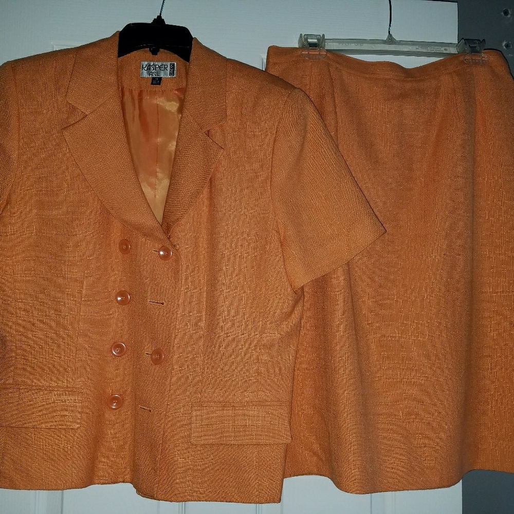 KASPER suit