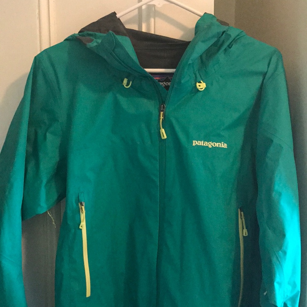Patagonia Gore-Tex Shell rain jacket
