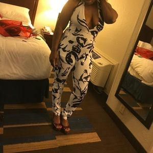 Black and white jumper