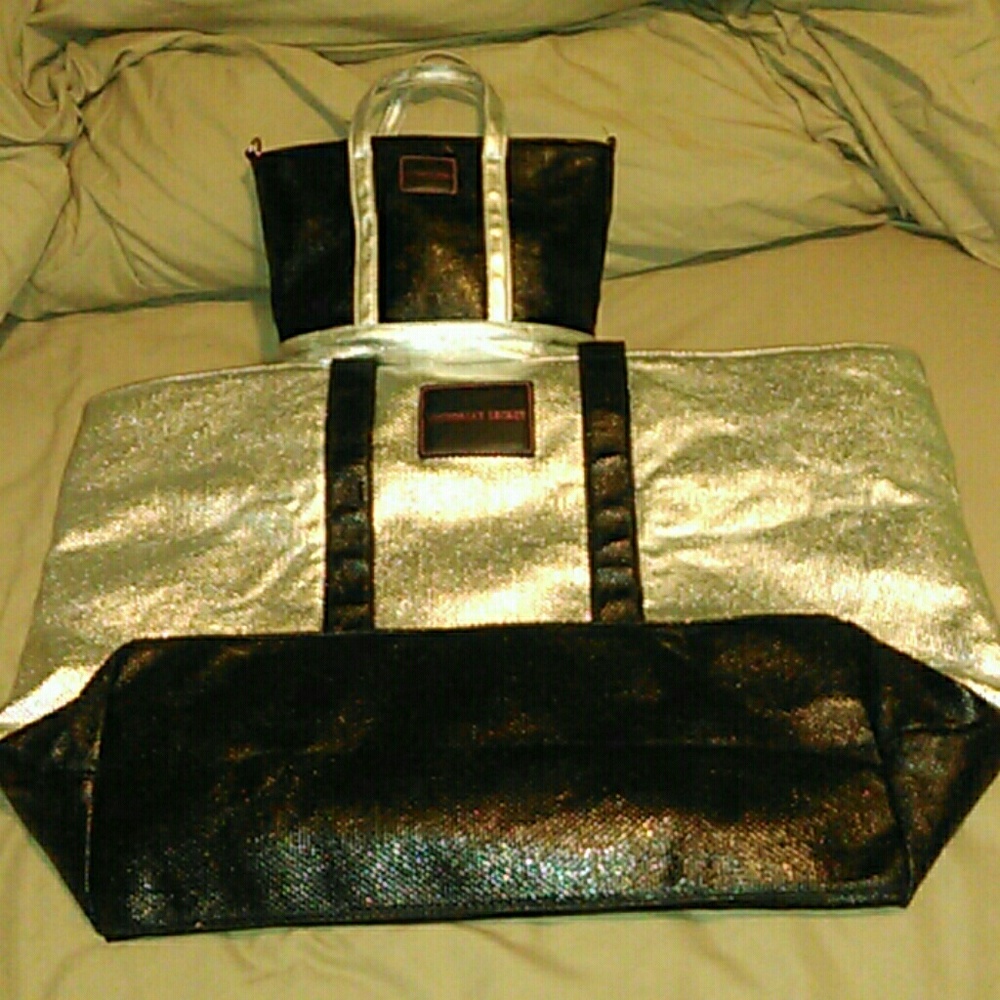 A victoria secret bag