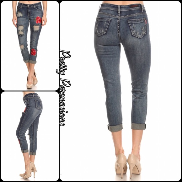 SALE‼️Mid Rise Floral Embroidered Distressed Jeans - Picture 5 of 8