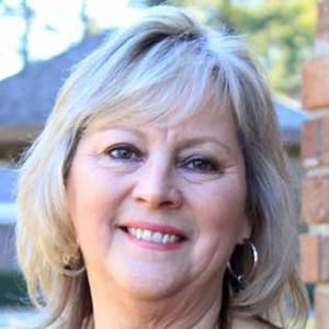 Meet your Posher, Joni