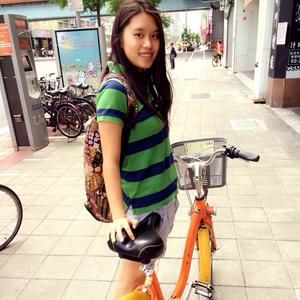 Meet your Posher, Victoria