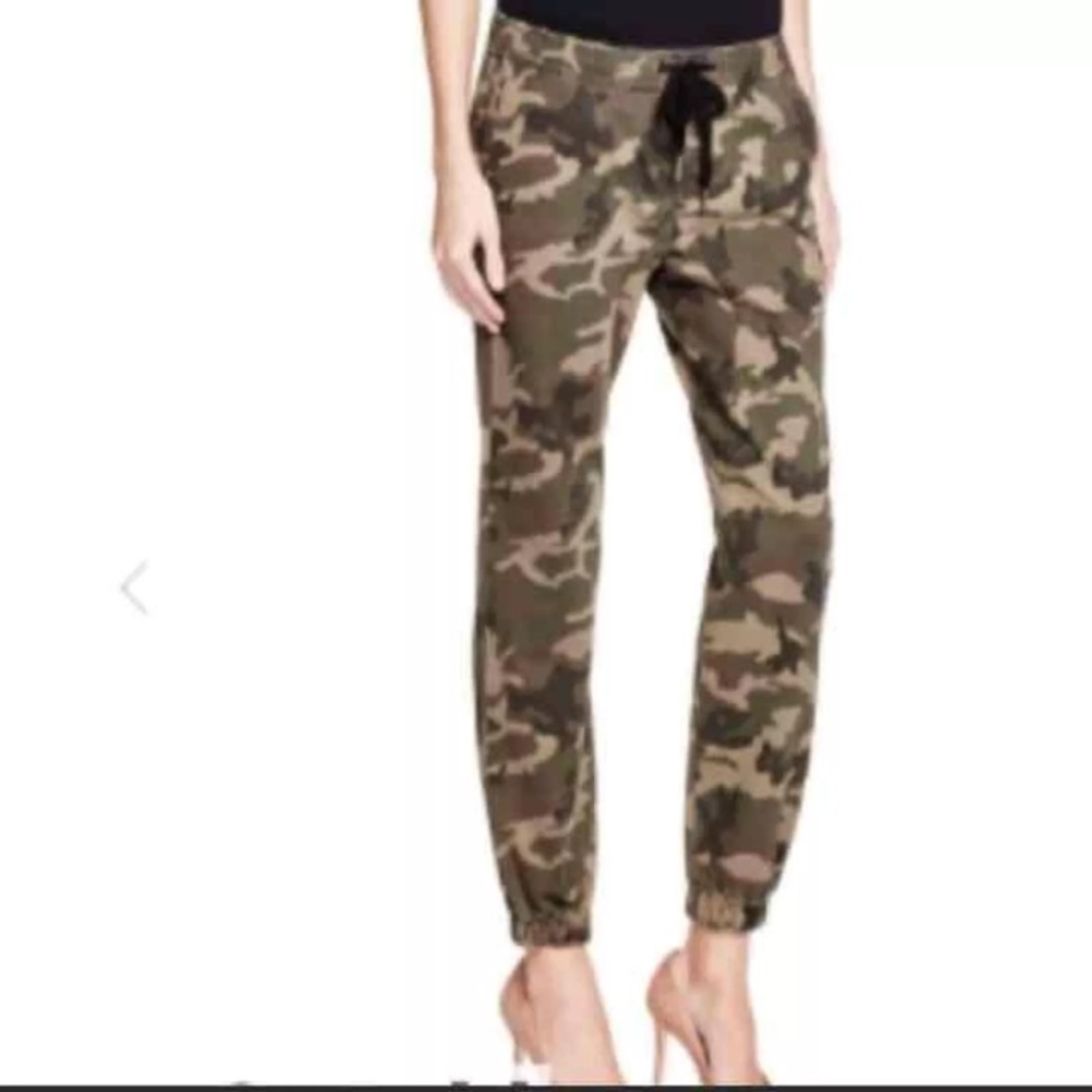 Camo pants warp + weft