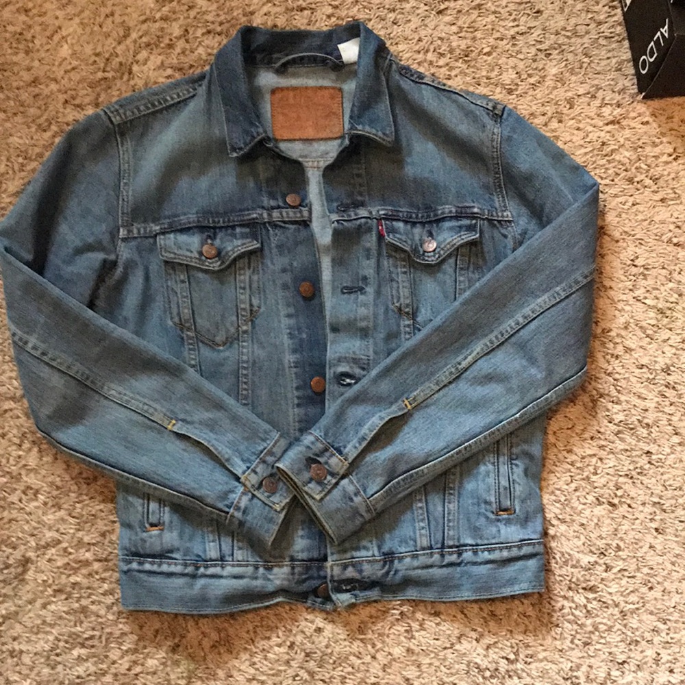 Levi's jean jacket