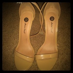 Stiletto ankle strap nude color