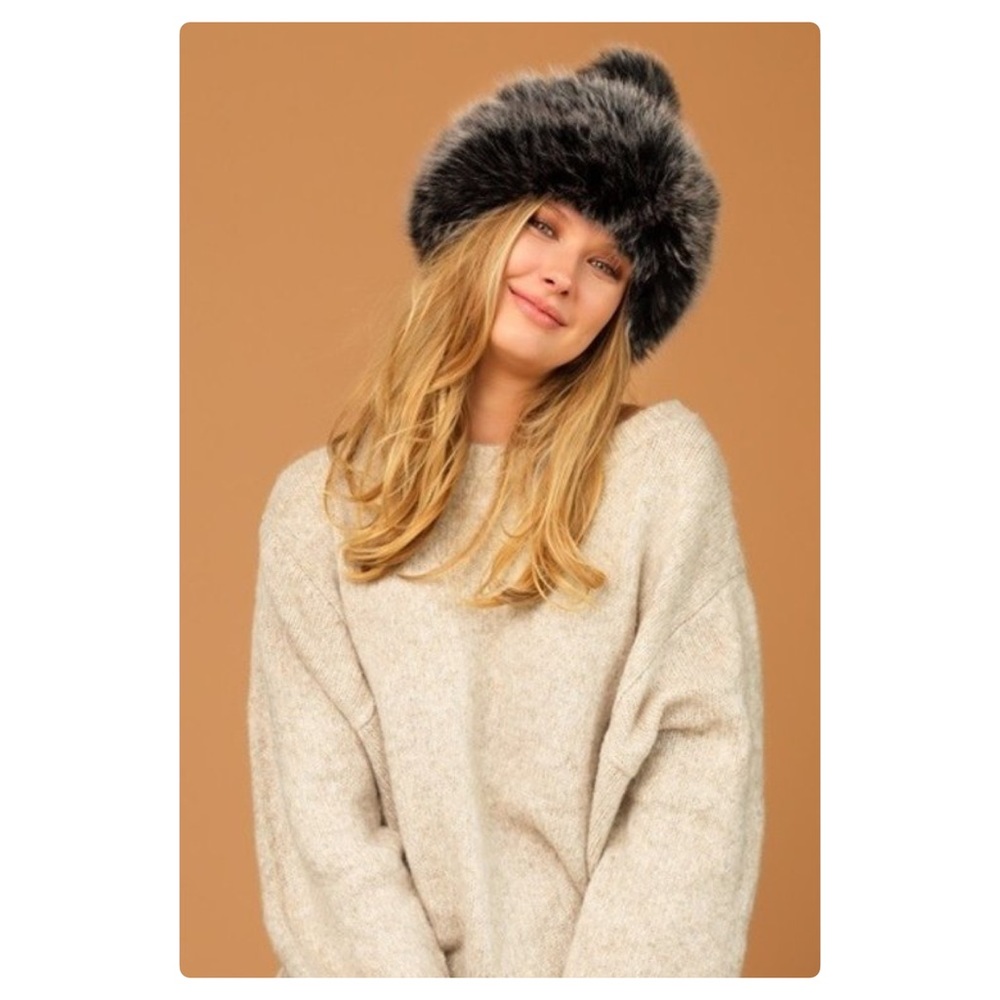 Faux Fur Chunky Ribbed Beanie - Picture 2 of 3