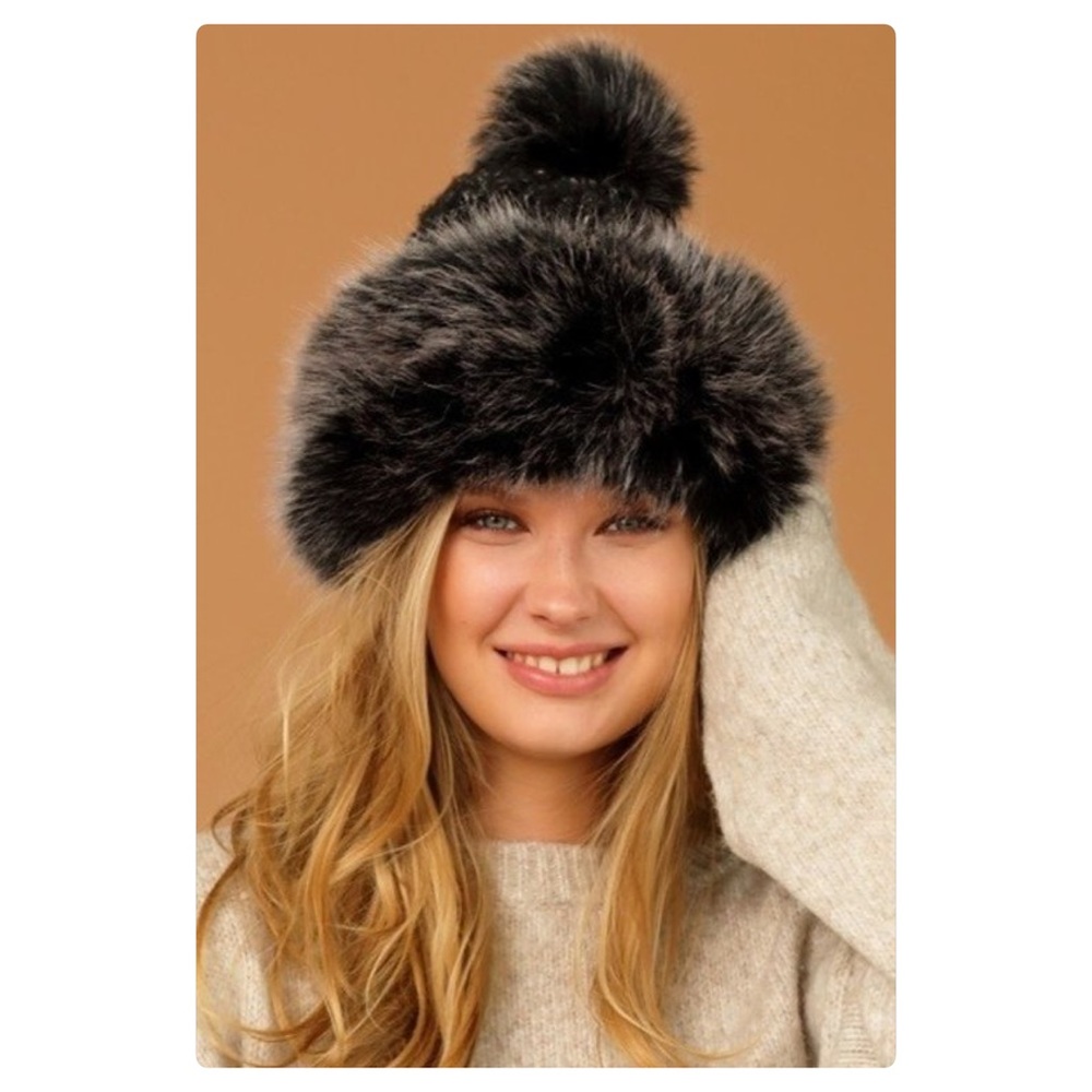 Faux Fur Chunky Ribbed Beanie - Picture 3 of 3