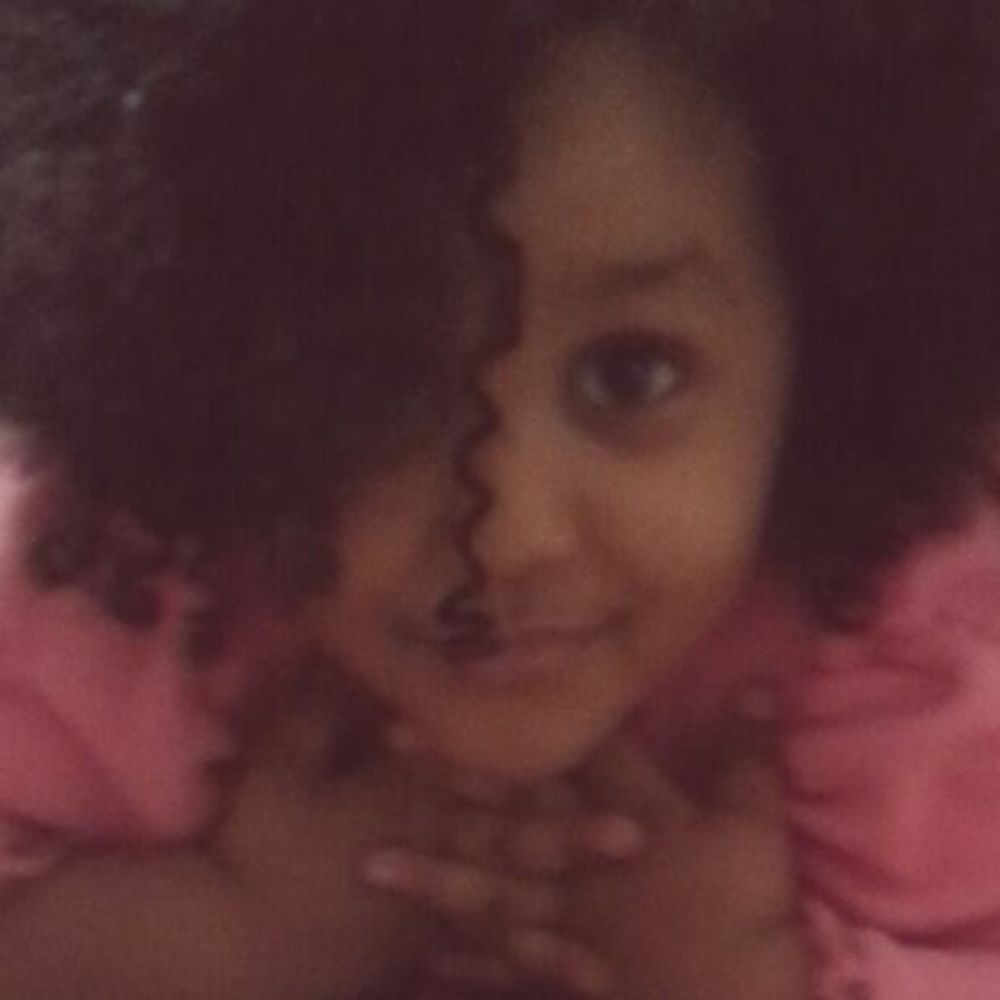 Meet your Posher, Yasmin