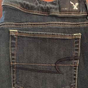 NWOT American Eagle boot cut jeans!