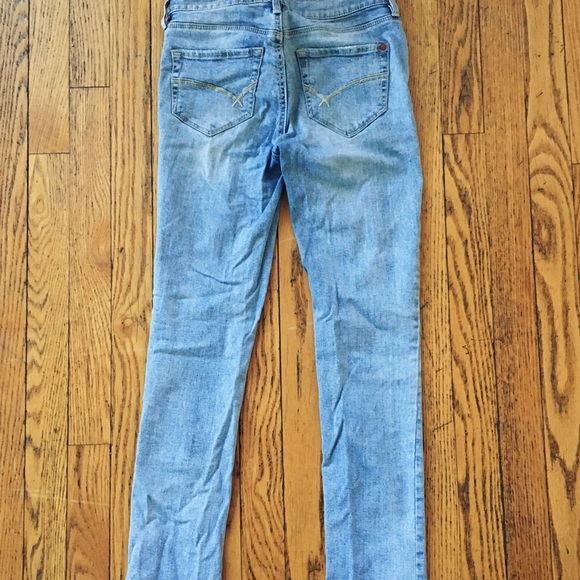 Bullhead Denim distressed jeans - Picture 3 of 3