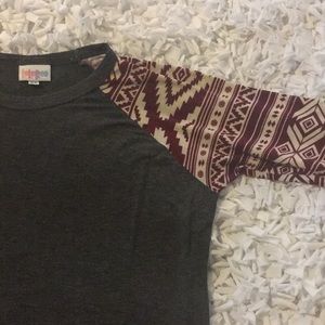 Lularoe Tribal Randy gray and red XS