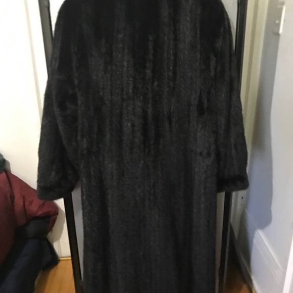 Genuine natural black mink coat. - Picture 3 of 7