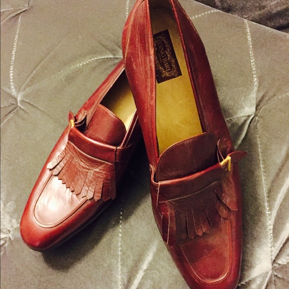 Men's Maroon Shoes Size (10) - Picture 2 of 3