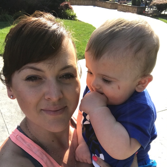 Meet your Posher, Amber - Picture 1 of 1