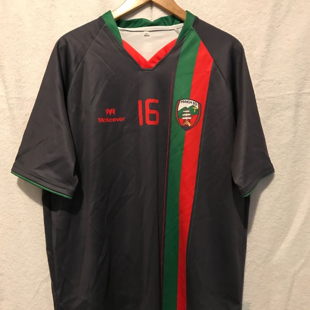 Mens Rare MAIGHEO MCKEEVER XXL