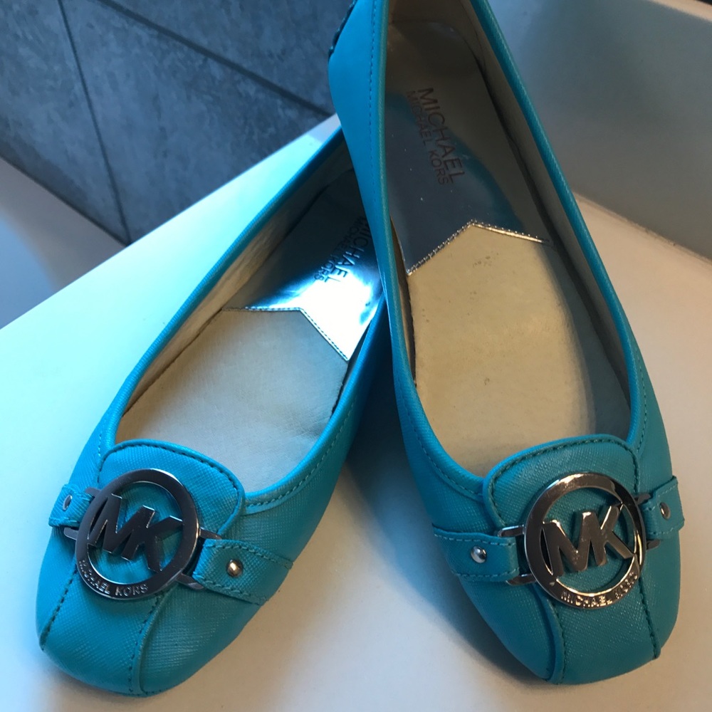 🚫SOLD🚫 MK / flat shoes