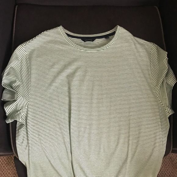 Nautica T - Picture 1 of 2