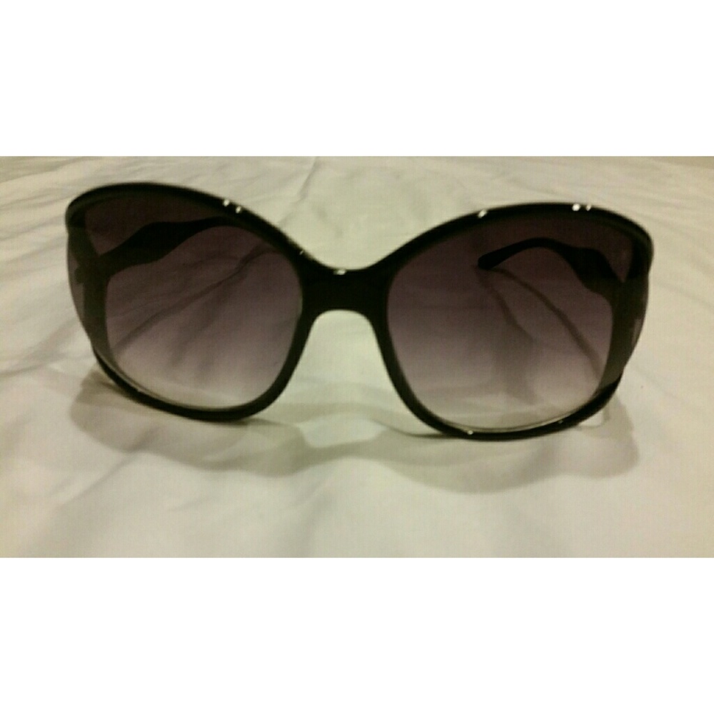 Kardashian sunglasses