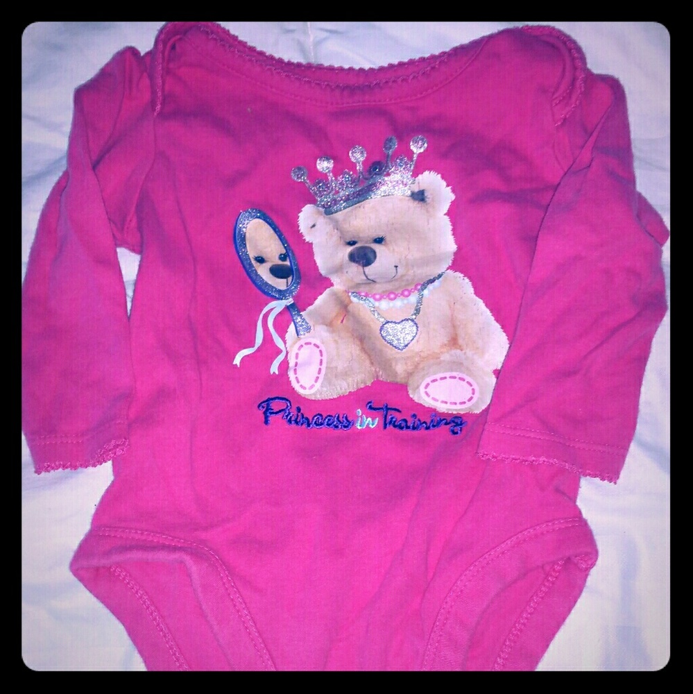 Girls 6-9 months 3 onzies....please see photos