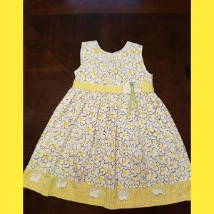 Girls dress