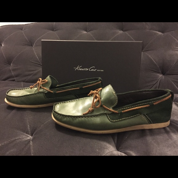 SOLD - Men's Kenneth Cole Green Shoes - Picture 2 of 4