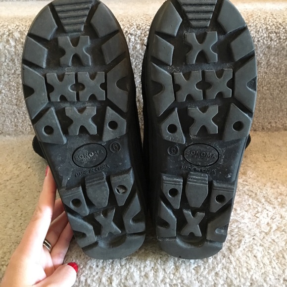 ***SOLD ***Sonoma winter wool lined black boots - Picture 4 of 4