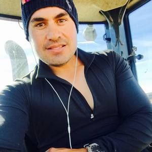 Meet your Posher, Luis