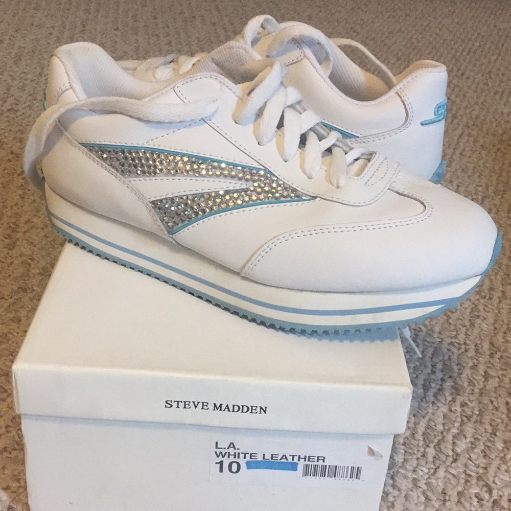 Steve Madden rhinestone shoes!! So cute!!!