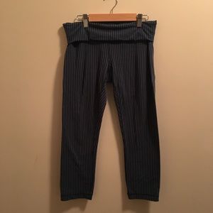 🌼 Lululemon stripe crop pants 🌼