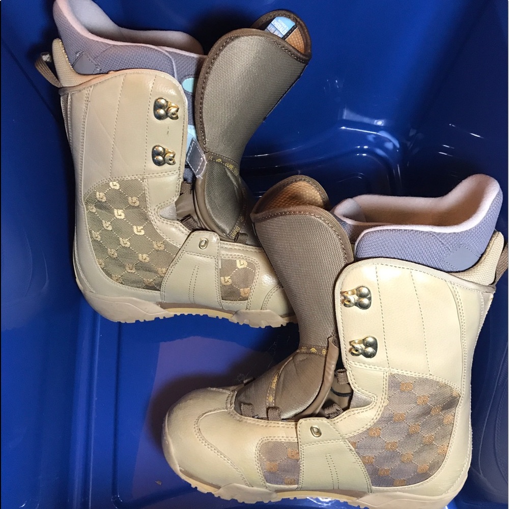 Women's Emerald Burton Snowboard Boot