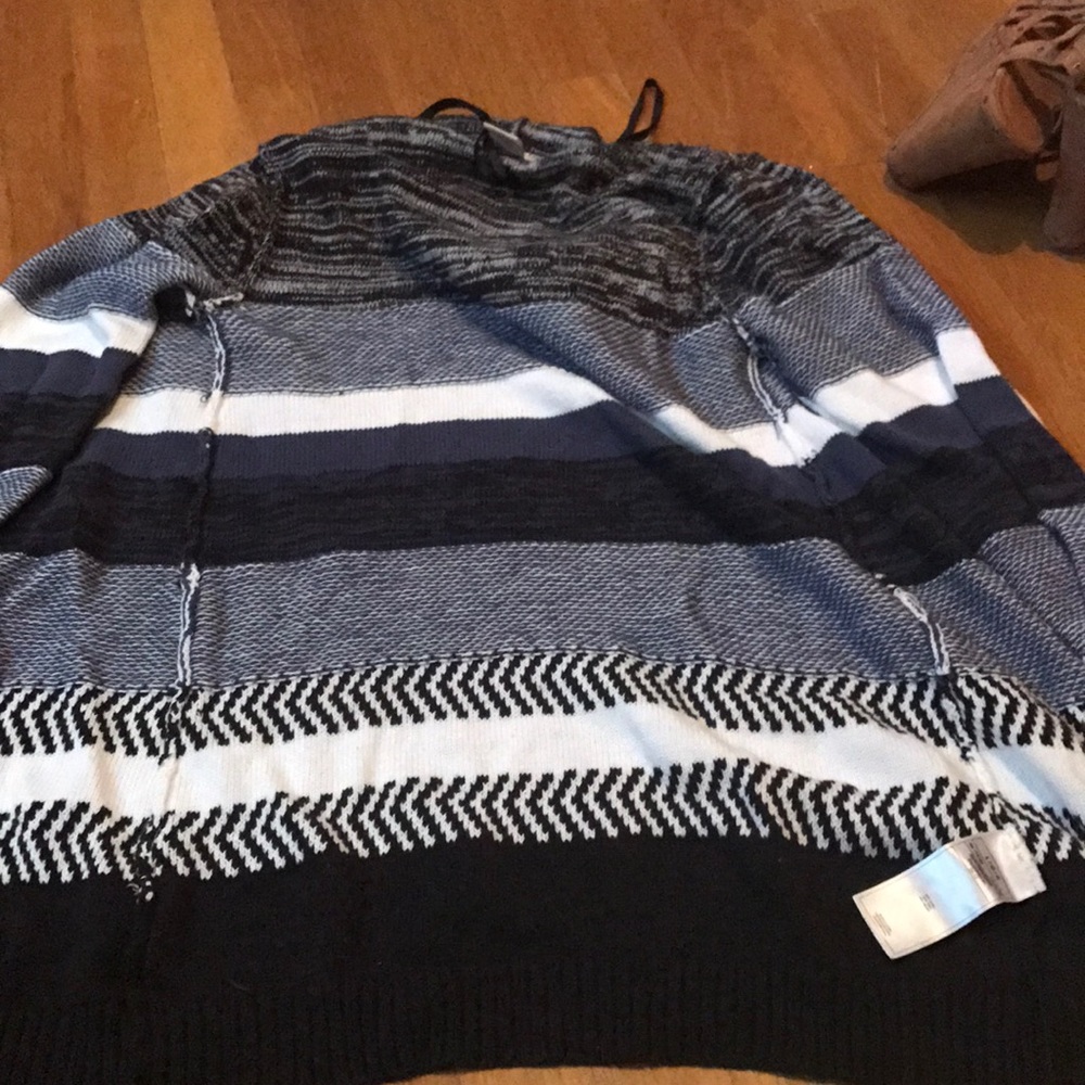 Rosy Sweater with hood