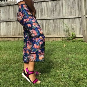 FLORAL TROUSERS SIZE SMALL ! High waist